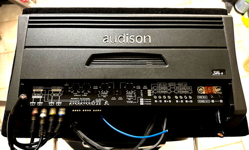 Amplificatore car audio